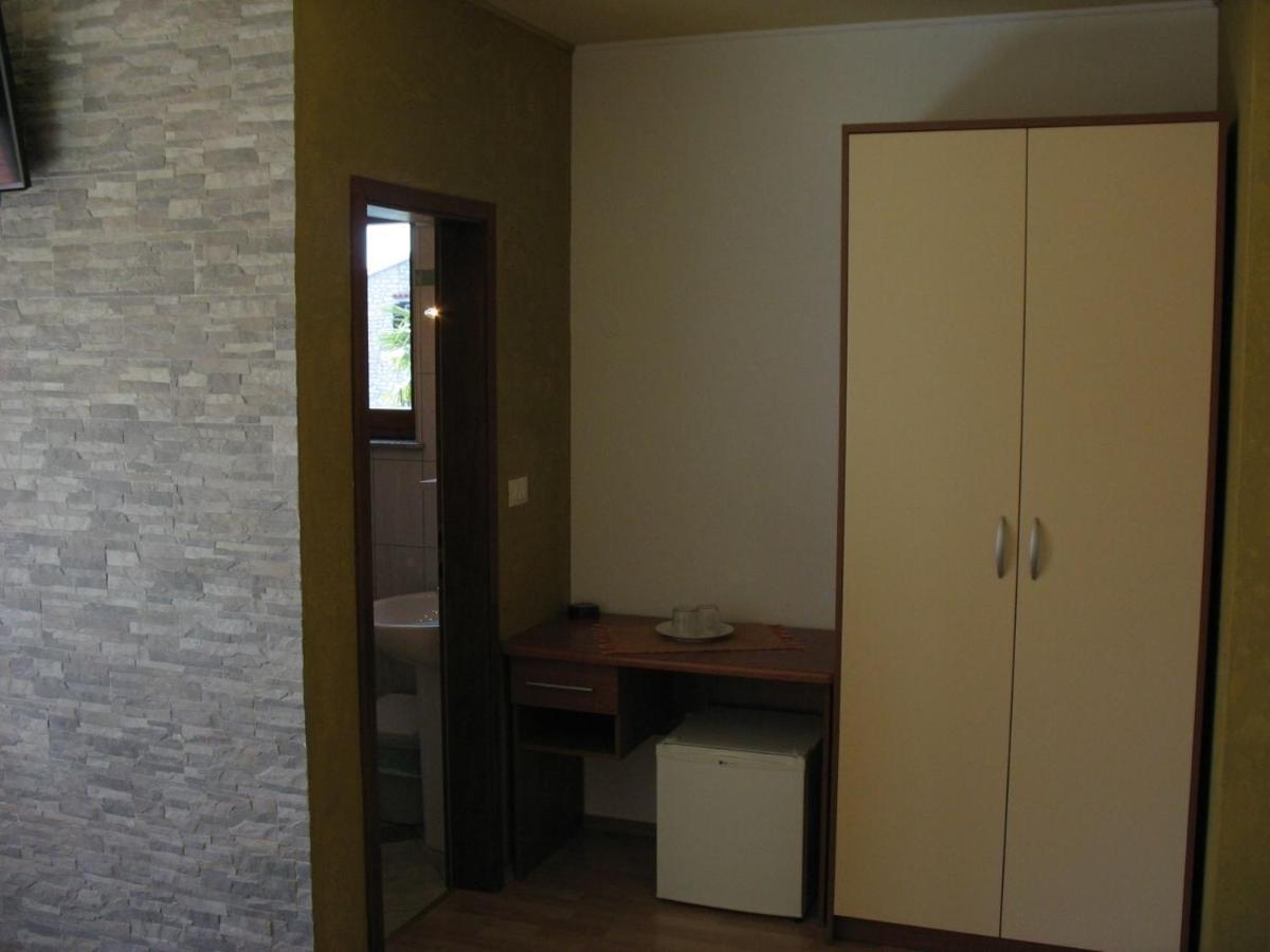 Accomodation Noki21 ロヴィニ エクステリア 写真