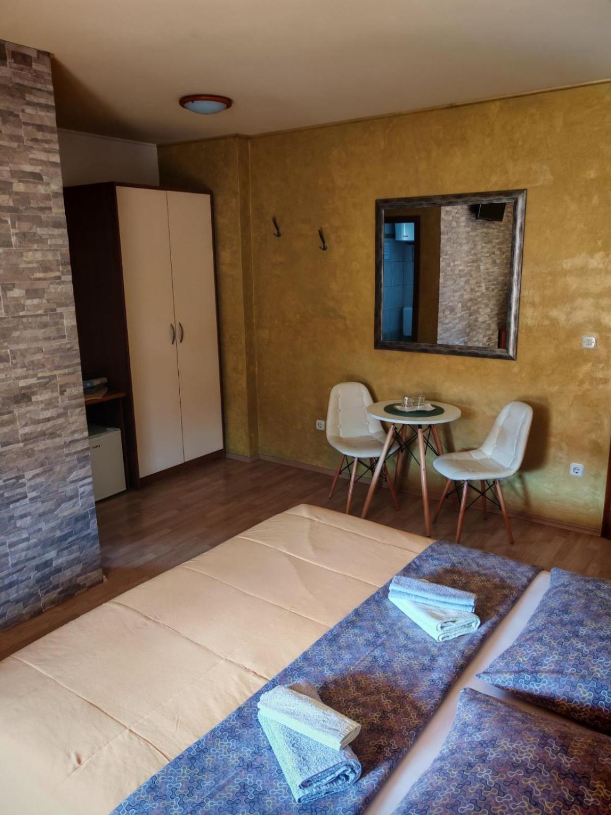 Accomodation Noki21 ロヴィニ エクステリア 写真