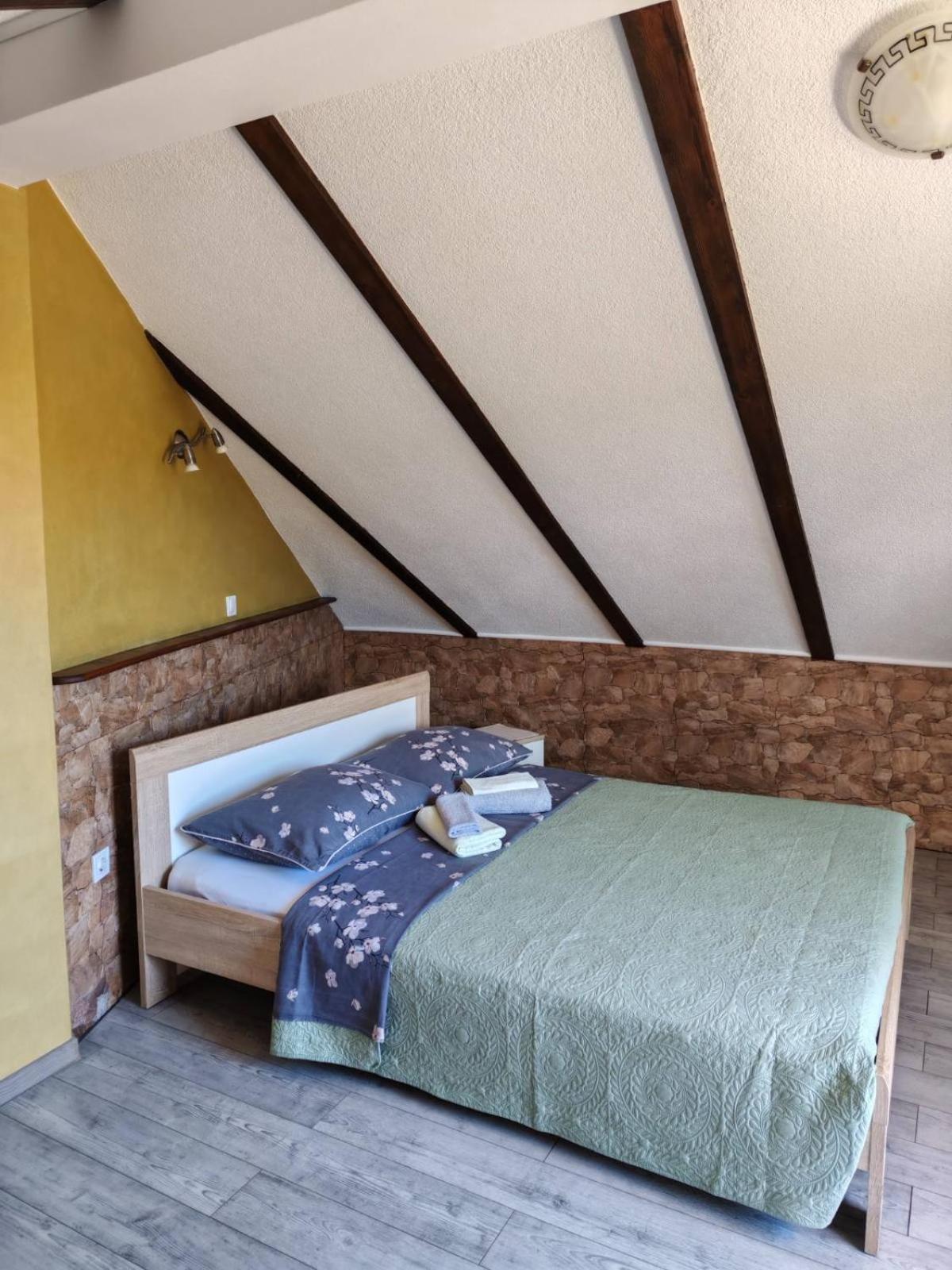 Accomodation Noki21 ロヴィニ エクステリア 写真
